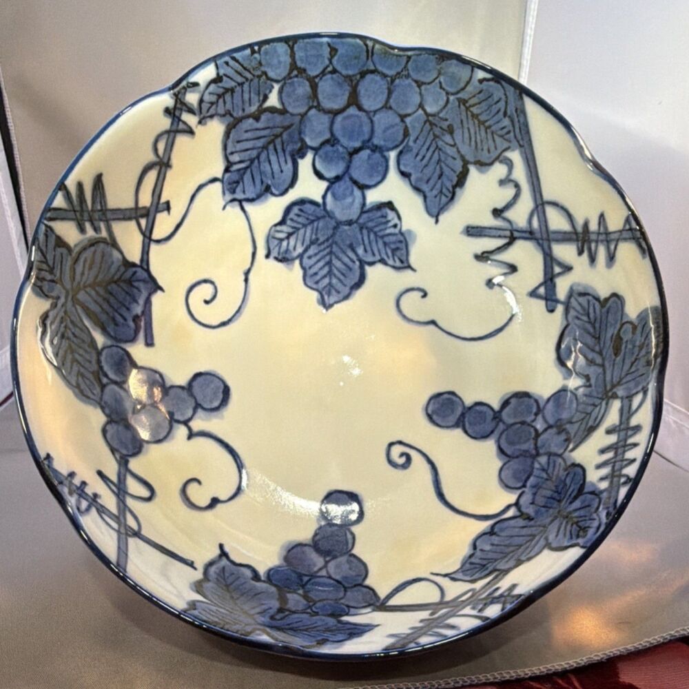 Japanese Sanpou Porcelain Serving Bowl Blue White Grape Design 8" Noodle Bowl
